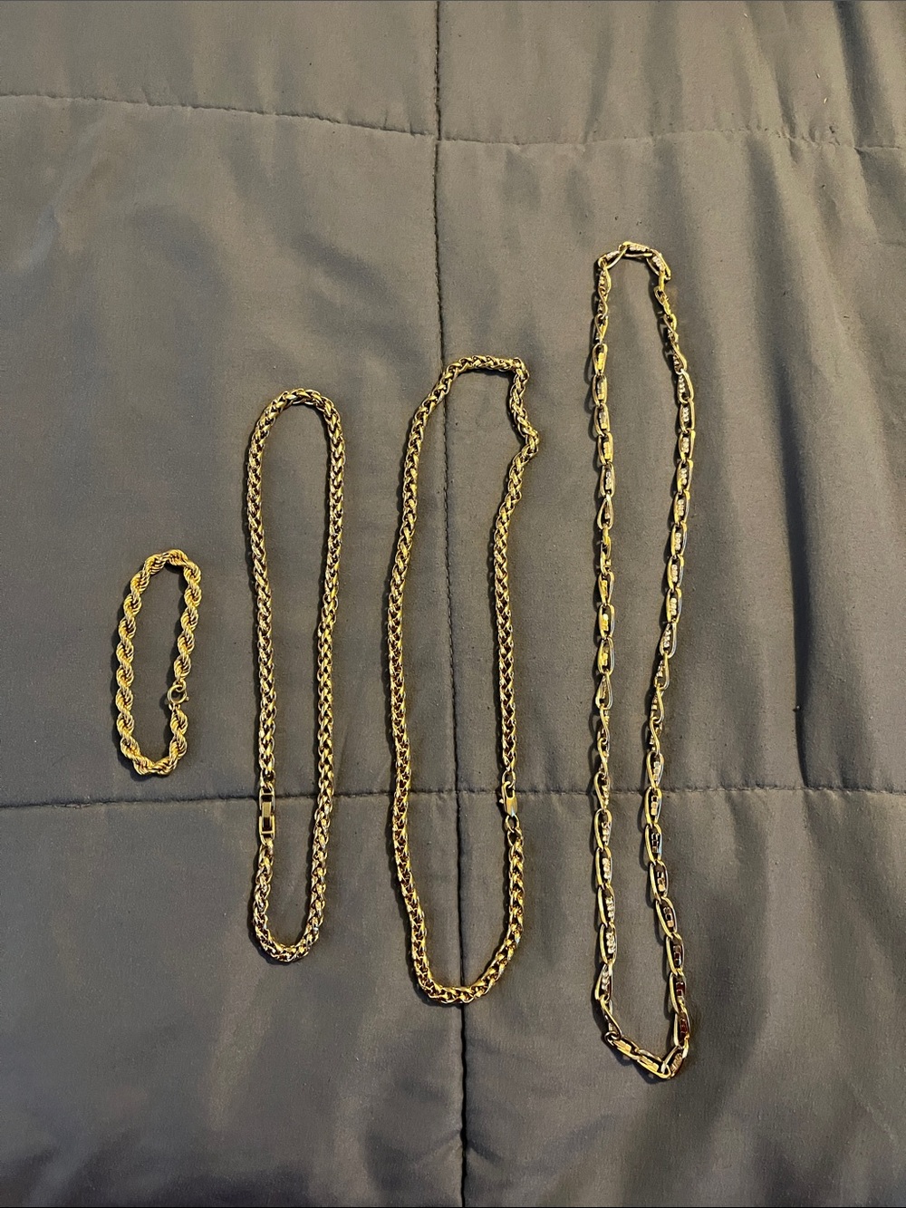 Gold Tone Chain Necklace and Bracelet Set